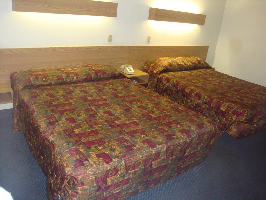 Travelers Inn Lake Havasu Lake Havasu City Esterno foto